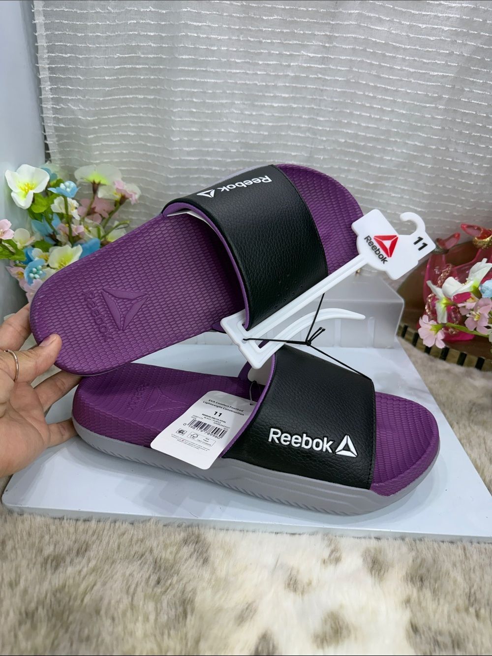 (E)Reebok high-performance sandals, black with purple insole, men's size 11 - Picture 3 of 8